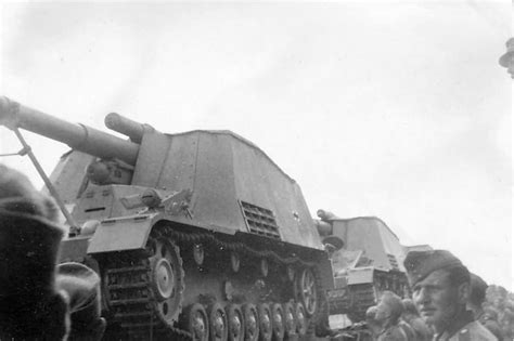 Hummel german self propelled artillery | World War Photos