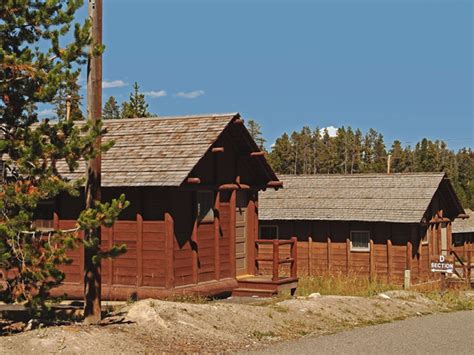 lake-lodge-cabins-01 | Yellowstone National Park Lodges