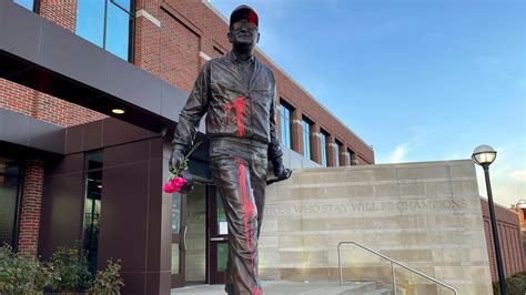 Bo Schembechler statue on U-M campus defaced with red paint