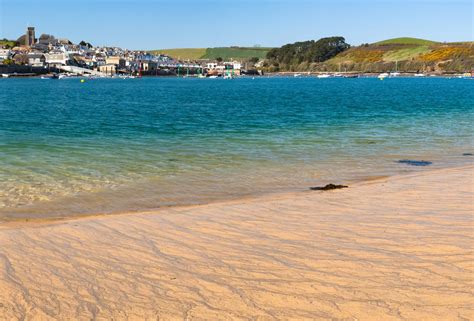 The beautiful Salcombe beaches - Coast & Country Cottages