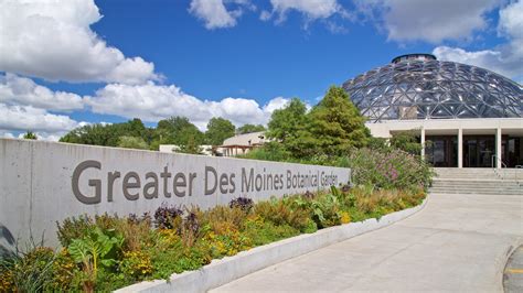 Greater Des Moines Botanical Garden, Des Moines Vacation Rentals: house ...