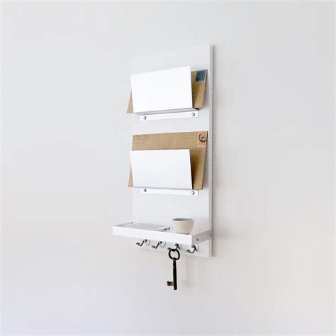 Chic And Simple Mail Organizers For The DIYer In Each Of Us