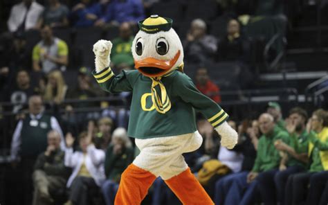 Rose Bowl 2020: How Donald Duck Became A Mascot For The University Of ...