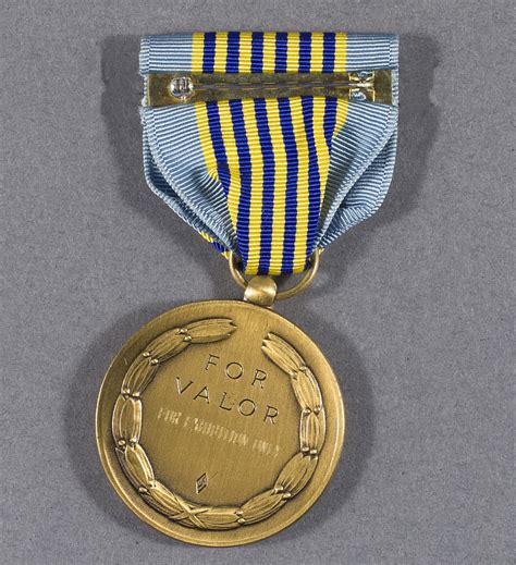 Medal, Airman's Medal, United States Air Force | National Air and Space Museum