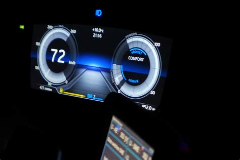 Photo Gallery: BMW i8 Interior at Night - autoevolution