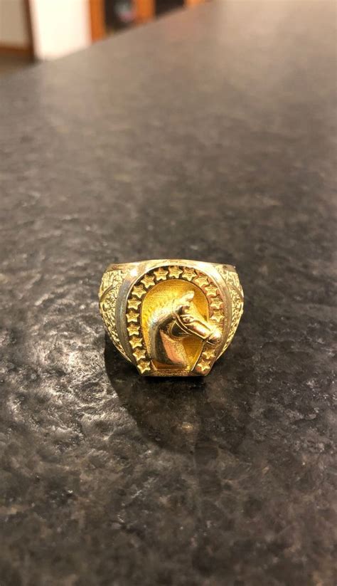 18k gold horse/horseshoe ring. for Sale in Chehalis, WA - OfferUp