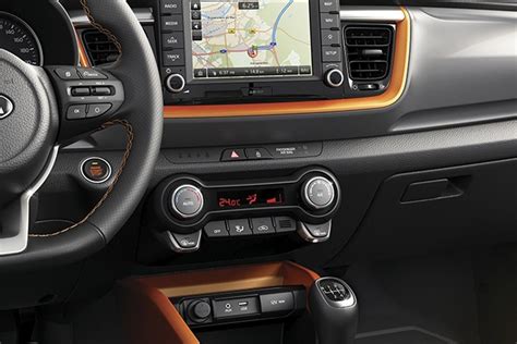 KIA Stonic 2021 Interior & Exterior Images - Stonic 2021 Pictures