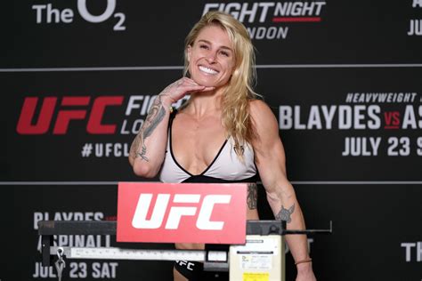 UFC Fighter Hannah Goldy Shares Bedroom Swimsuit Photos - The Spun