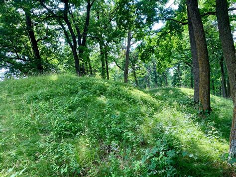 Hiking Effigy Mounds, Iowa : Diary of a Gen-X Traveler