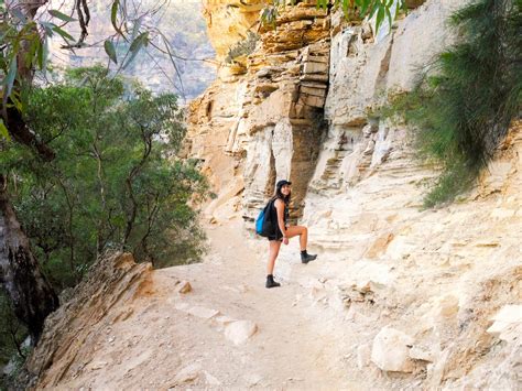 Hiking the National Pass track in the Blue Mountains - Seek to sea more