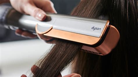 Dyson releases all-new Dyson Airstrait straightener | Mashable