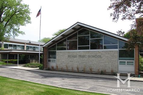 Indian Trail Elementary School in Highland Park, IL, Homes For Sale ...