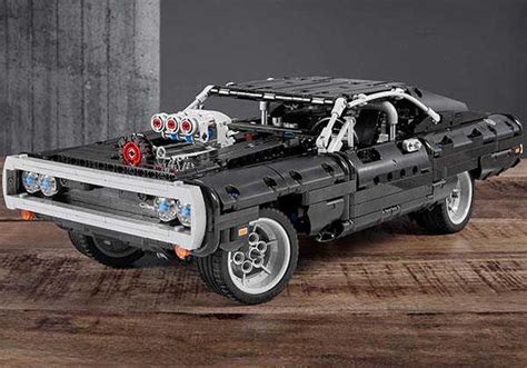 LEGO Technic Dom's Dodge Charger Building Set | Gadgetsin