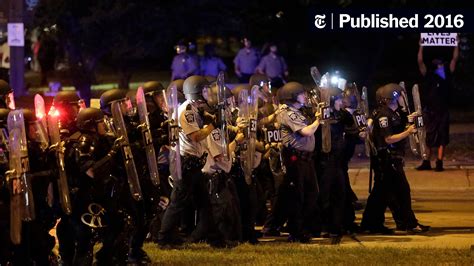 Angry After Milwaukee Police Shooting, Protesters Turn Against Media, Too - The New York Times