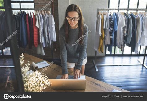 Wowan Working In Store — Stock Photo © Rawpixel #137957036