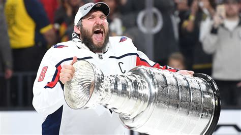 Stanley Cup ‘damaged’ during wild Capitals celebrations — RT Sport News