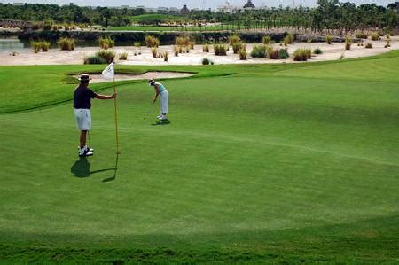 tend the pin | This region is perfect for practicing golf as… | Flickr