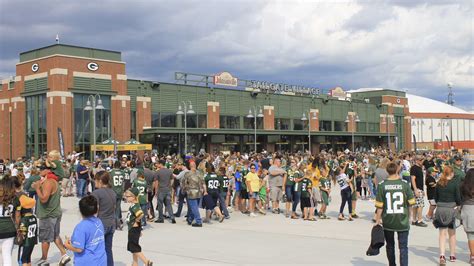 Lambeau Field Stadium Expansion and Renovations | Elkus Manfredi Architects