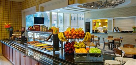 Embassy Suites Indianapolis - Downtown Hotel, In - Breakfast Buffet ...