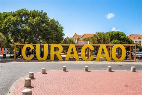 Dushi Curaçao Sign | Curacao Film Office