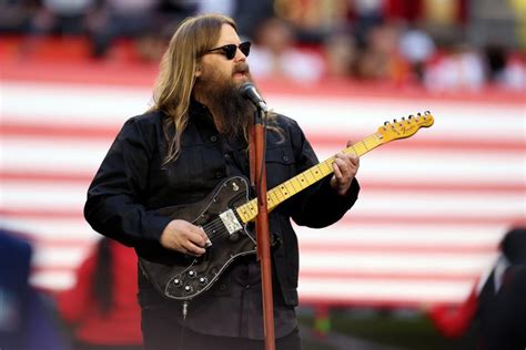 Chris Stapleton: Fans praise singer’s ‘breathtaking’ Super Bowl rendition of national anthem