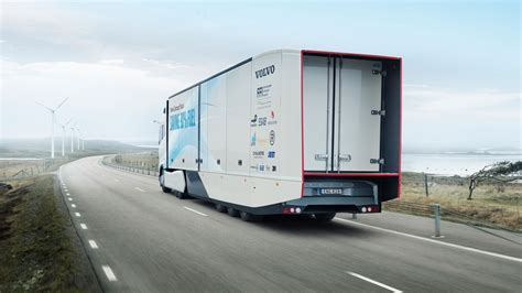 Volvo unveils highly efficient Concept Truck - Car Body Design