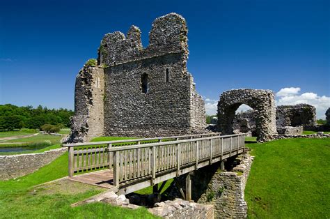 Graham Bell Photography | ogmore castle