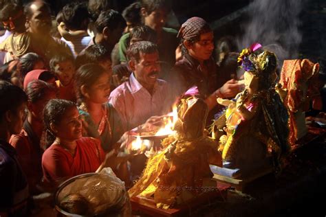 My Third Eye: Aarti during Ganesh Chaturthi