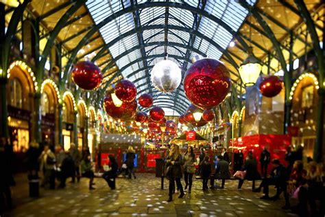 Britain: Christmas Shopping in London - Canadian Traveller