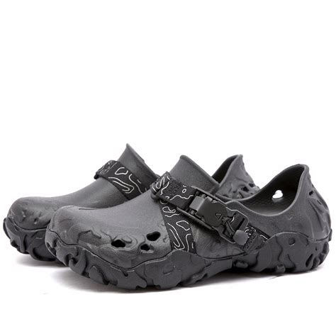 Crocs All-Terrain Atlas Black & Black | END.