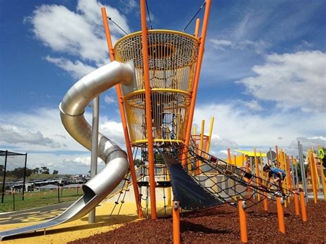 Moncrieff Community Recreation Park, moncrieff, playgrounds, canberra ...