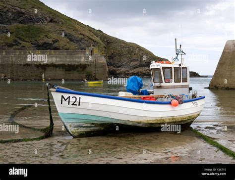 Cornish Fishing Village Town Port Isaac Stock Photo, Royalty Free Image ...