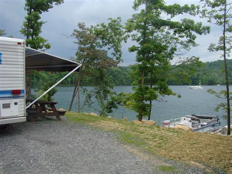 Camping At Summersville Lake - CAMPKIX