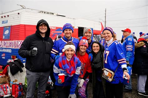 Bills Fans tailgating before the AFC Divisional Round Game at Highmark ...