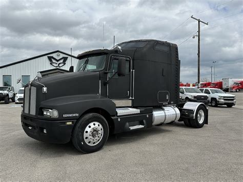 2006 KENWORTH T600 SINGLE AXLE SLEEPER FOR SALE #2700