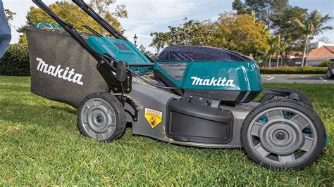 New Makita Cordless Commercial Lawn Mower Features Aluminum Deck From ...