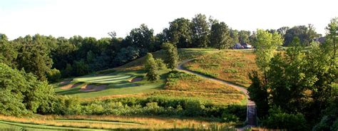 Far Oaks, Caseyville, Illinois - Golf course information and reviews.