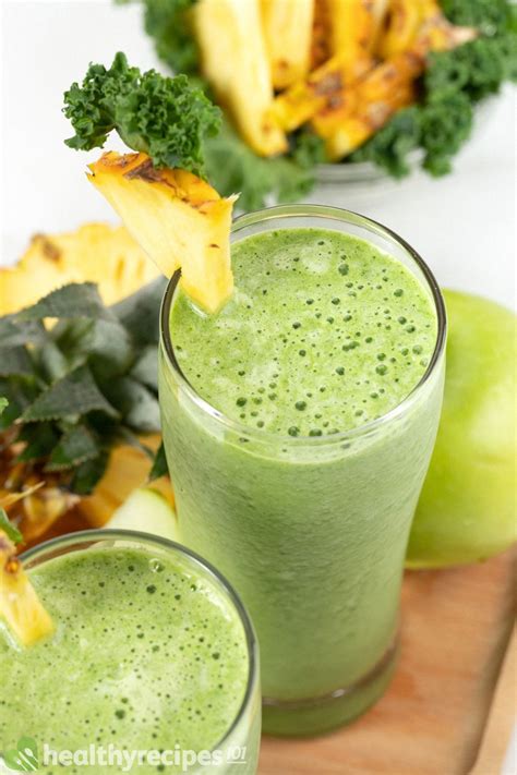 Kale Smoothie Recipe That Makes Healthy Eating Easy and Delicious