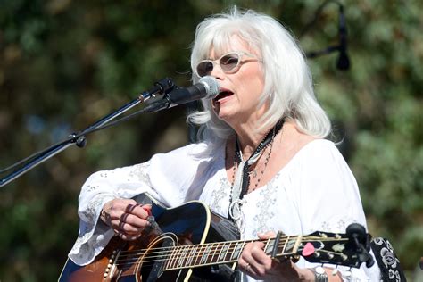 Emmylou Harris surprises crowd with stories of her past | Page Six