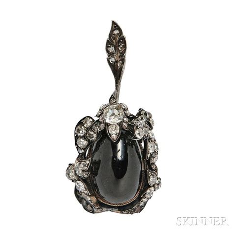 Garnet Carbuncle and Diamond Convertible Suite Acessories, Decorative ...