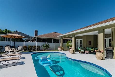 Gorgeous 4 bedroom, 3 bathroom, 3 car garage pool home located in Seminole