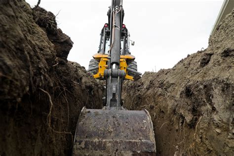 Backhoe Operator Training | BC Municipal Safety Association