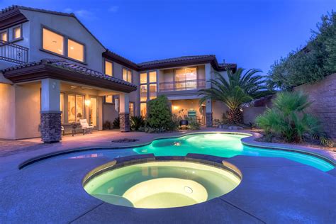 Homes with pools in Las Vegas