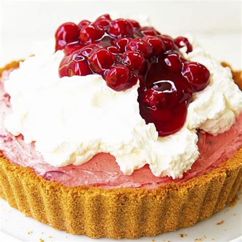 Cherry Cheesecake Jello Pie with Graham Cracker Crust