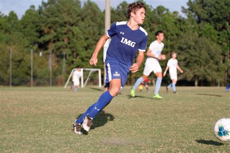 IMG Academy Soccer: The Inside Scoop | Soccer Program, Tuition