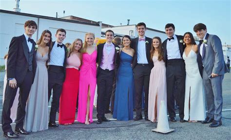 SEEN: Darien High School prom 2019