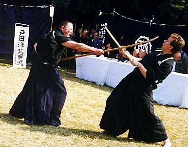 Master the Naginatajutsu Techniques of Toda-ha Buko-ryu