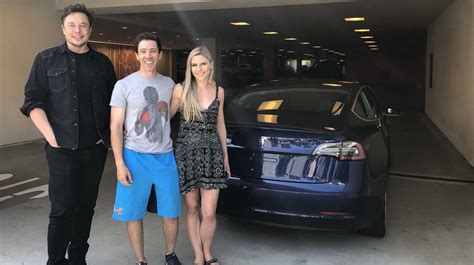 Elon Musk delivers Tesla Model 3 to owner's home in test of factory-direct system