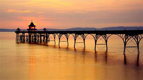 Clevedon Pier in the sunset, England - backiee