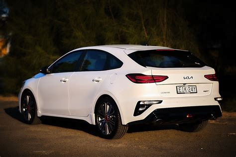 2022 Kia Cerato GT hatch (car review)